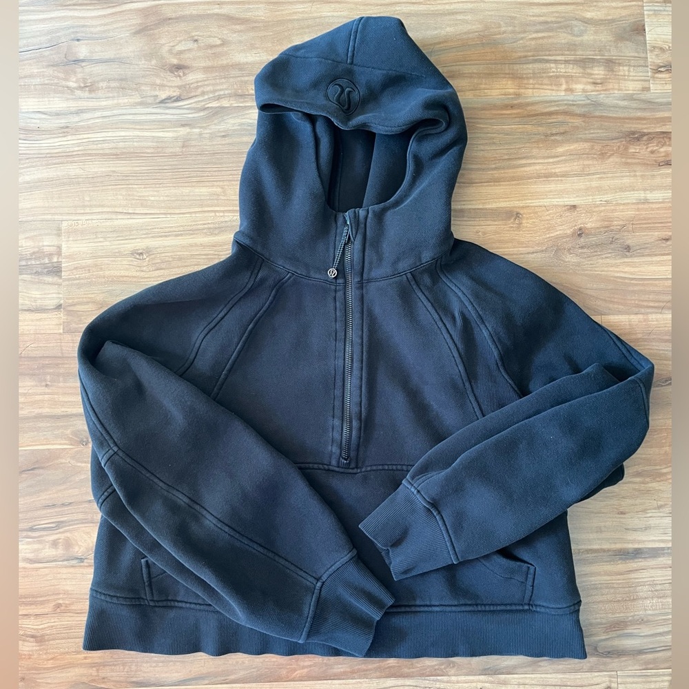 Lululemon Black Scuba Half Zip Hoodie w/ Front Pocket Size Med/Lar Athleisure